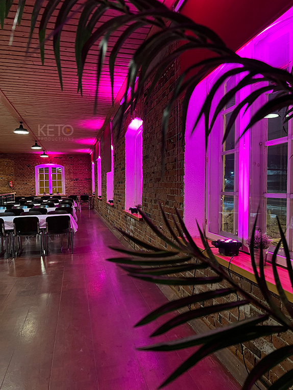Juhlavalaistus. Häät ja muut tilaisuudet. Keto Productions.