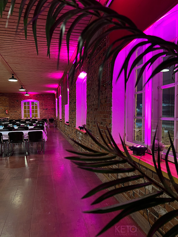 Juhlavalaistus. Häät ja muut tilaisuudet. Keto Productions.